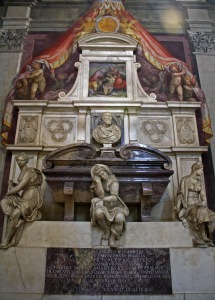 The tomb of Michelangelo. 